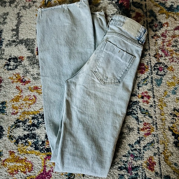 ZARA Flare Distressed Jeans - Picture 3 of 9